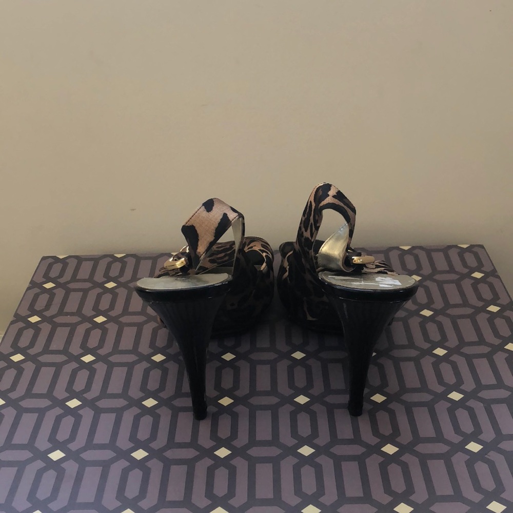 Leopard Print Guess Slingback Heels - image 3